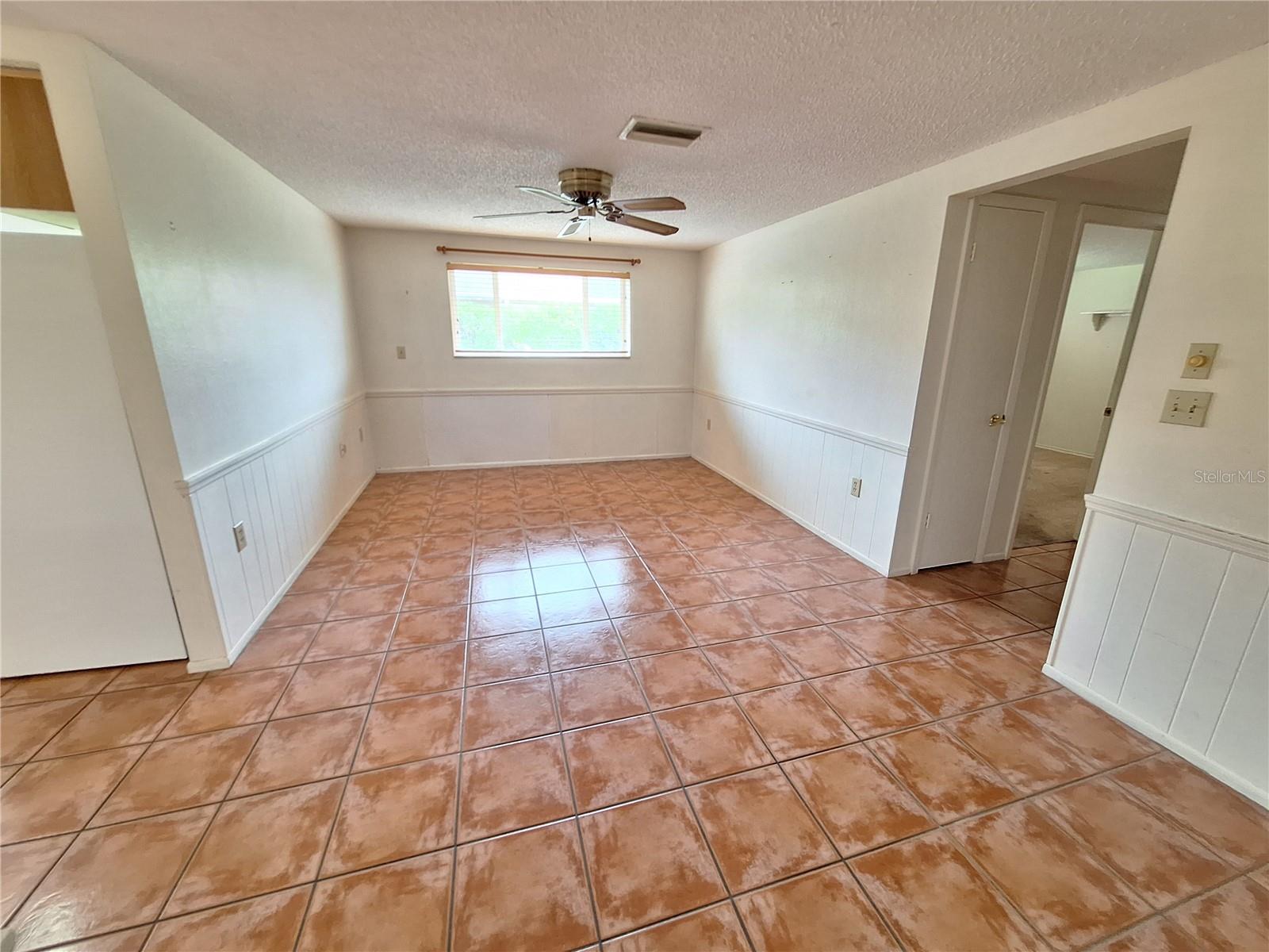 Big Family Room Between Kitchen and Bedroom 2