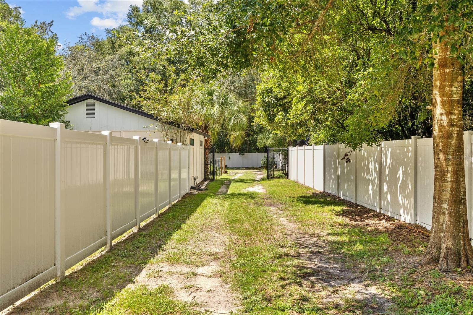 Private driveway to Guest house