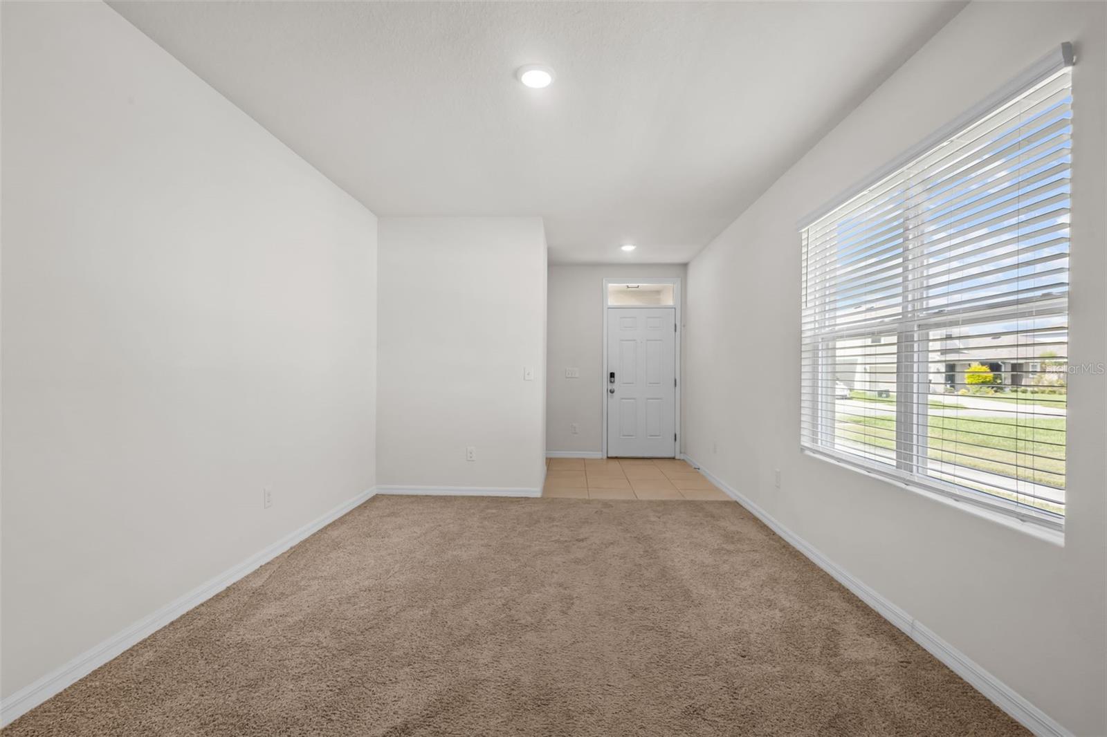 Dining Area/Flex Area - view from Kitchen