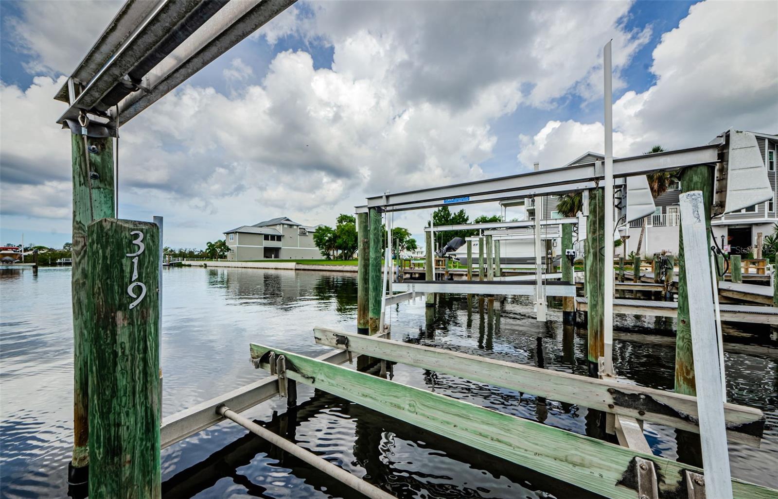 Deeded boat lift #319