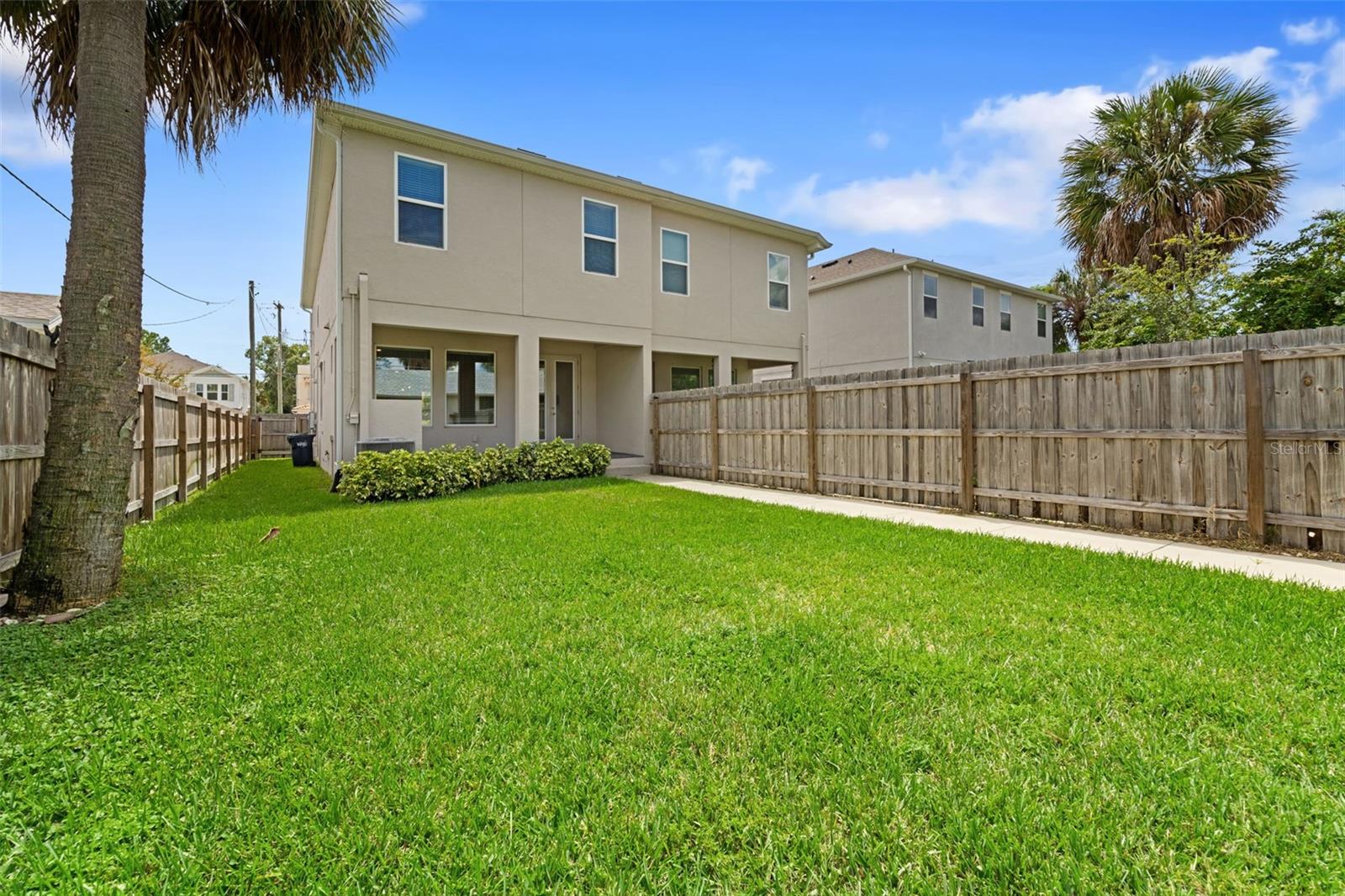 Expansive backyard-Room for Pool