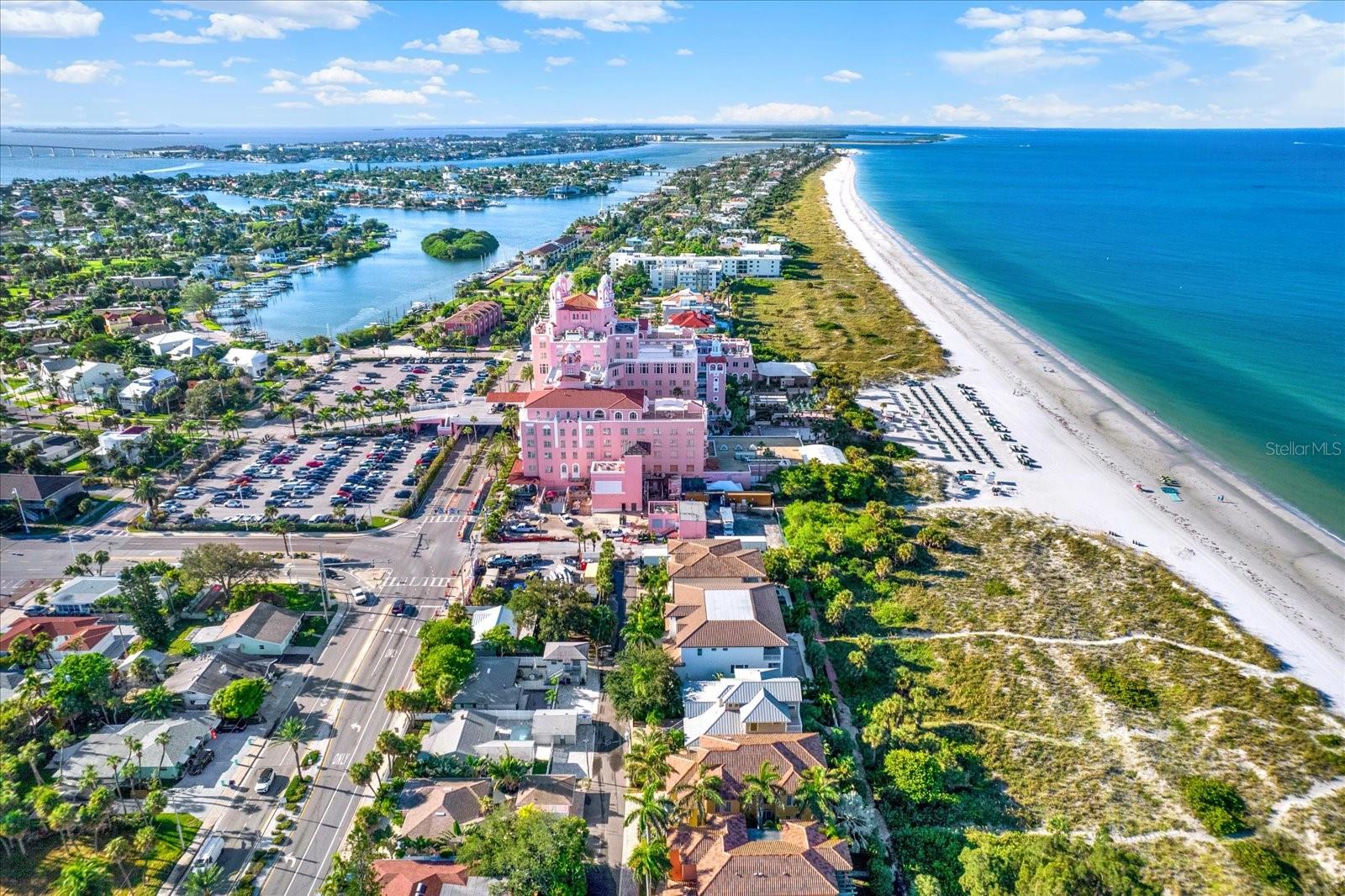 Walking distance to the Don CeSar and St. Pete Beach!