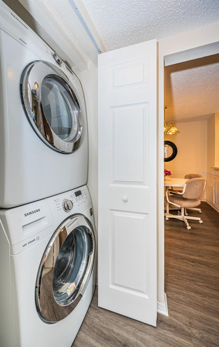 Full size Washer and Dryer