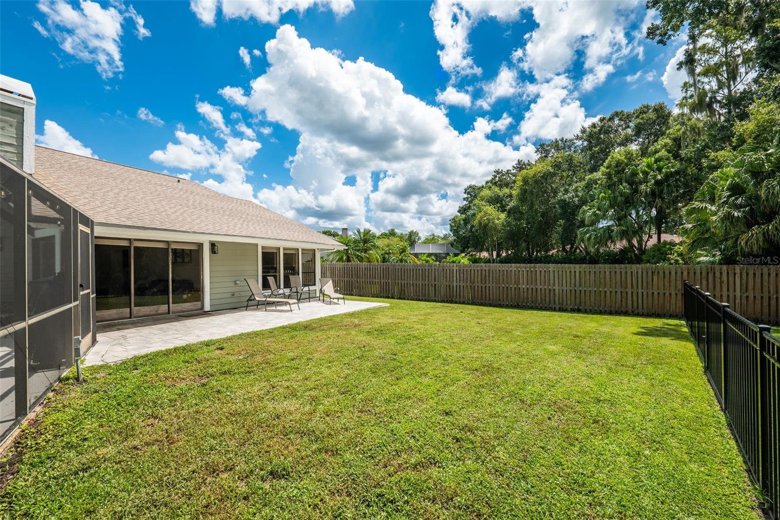 Backyard Lanai and fenced in area