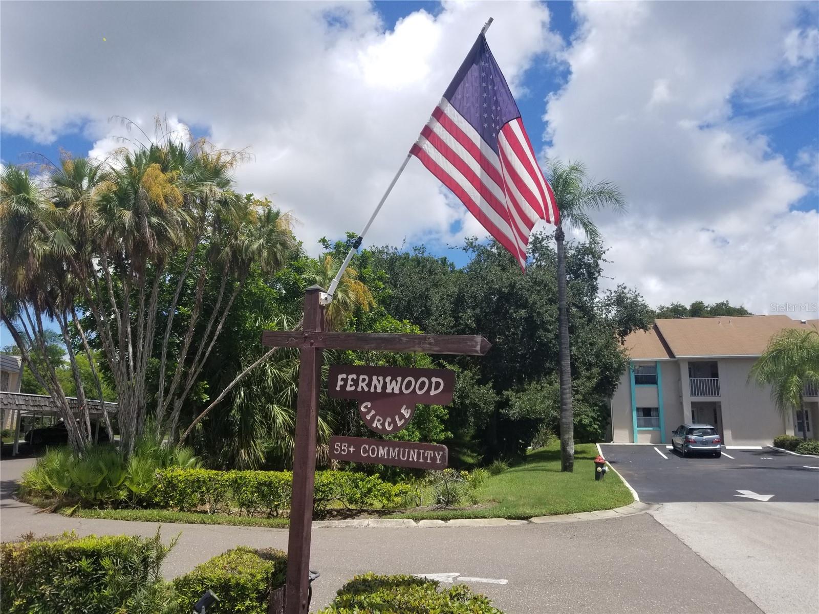 Fernwood Circle Entrance