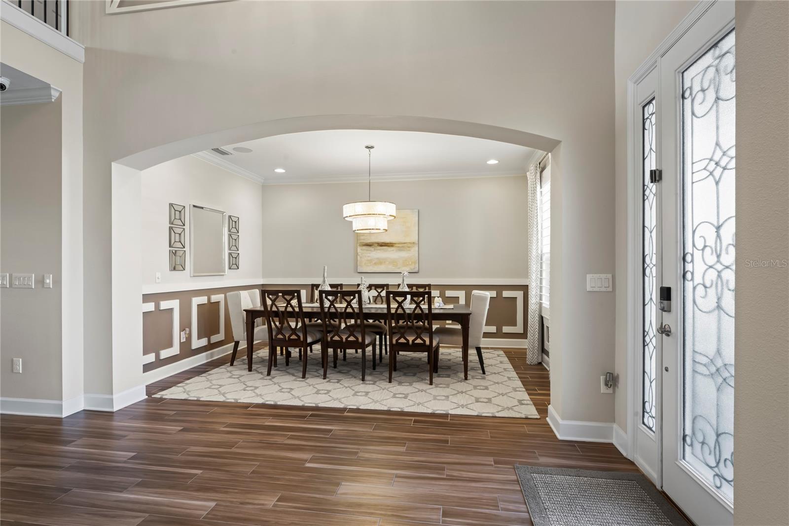 FORMAL DINING AREA