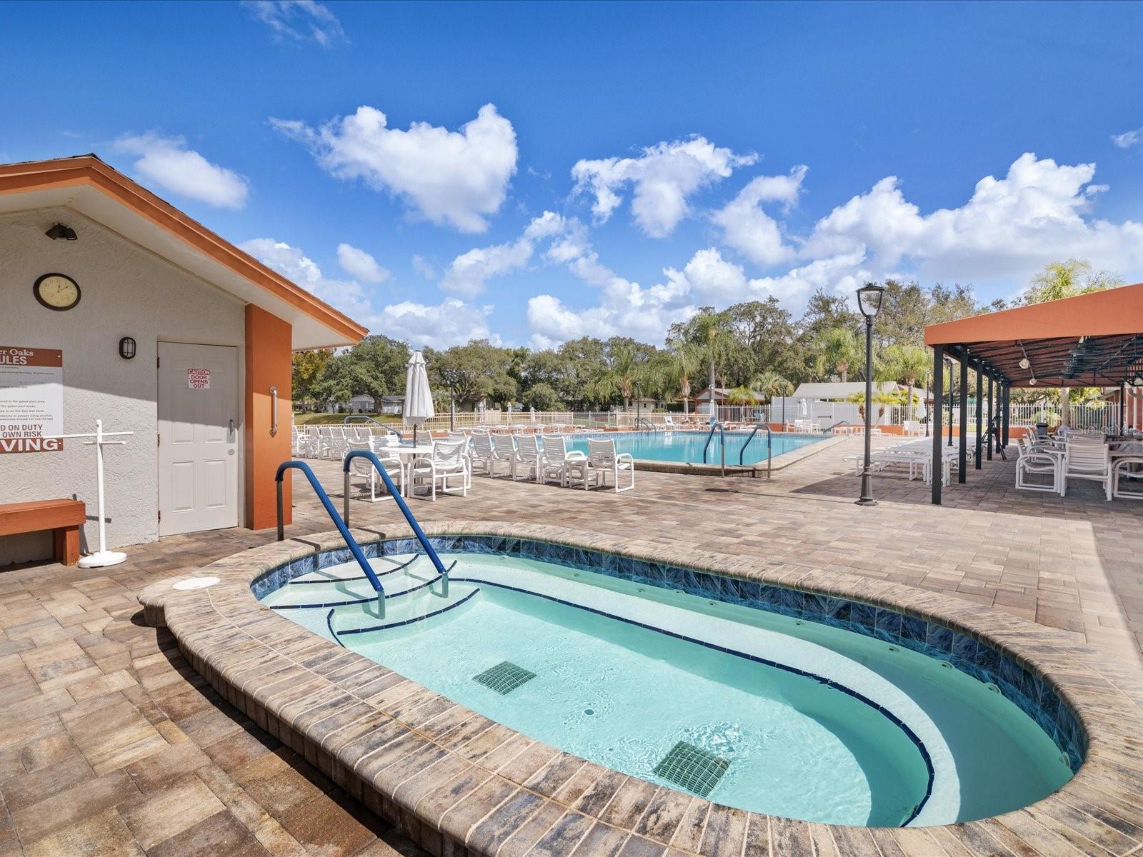 Timber Oaks Community Center Hot Tub