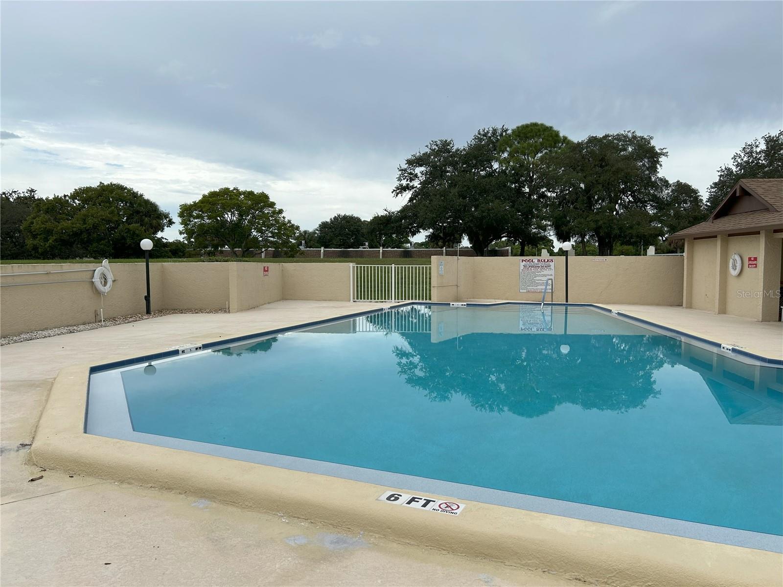 Dollar Lake Community Pool