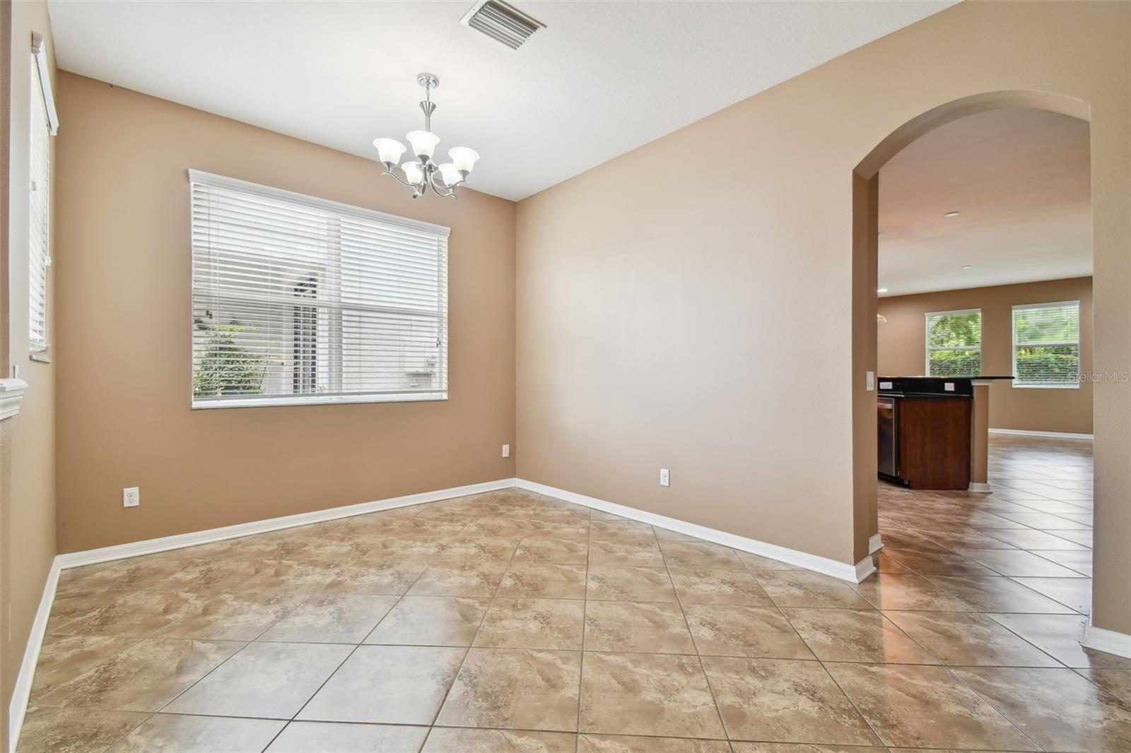 Dining room vacant