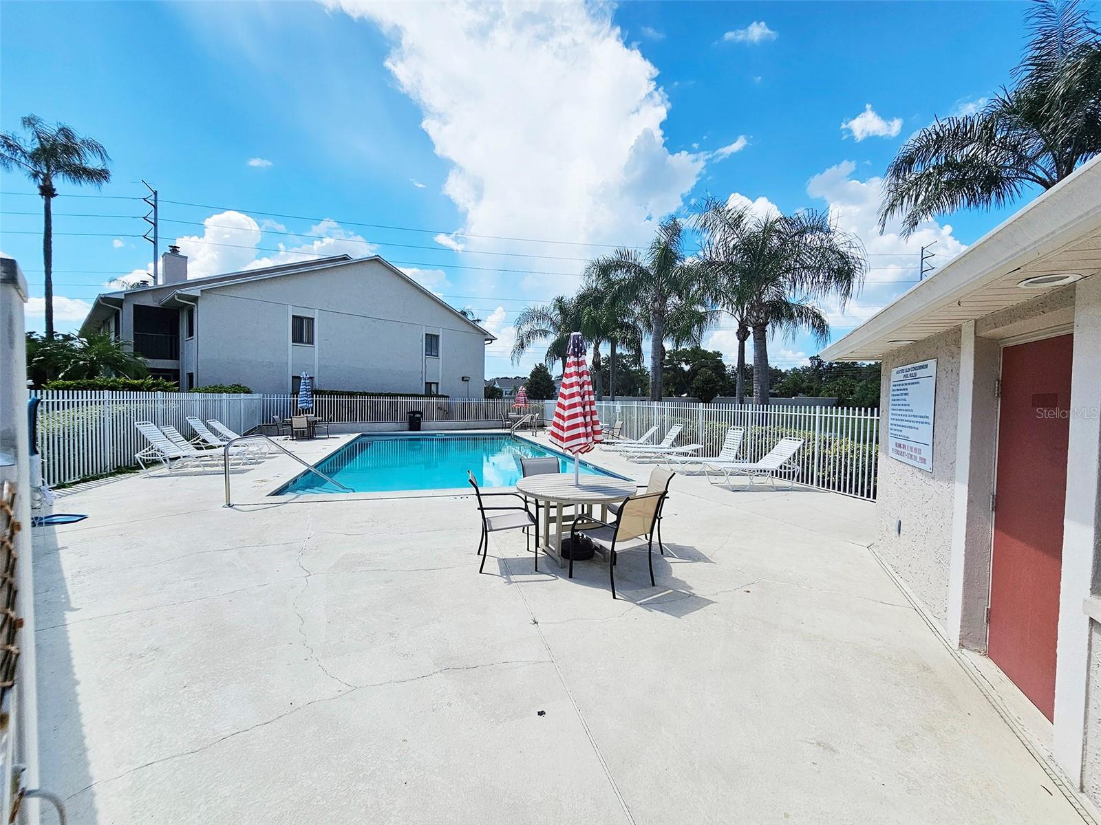 Community Pool Outside Unit Screen Enclosure