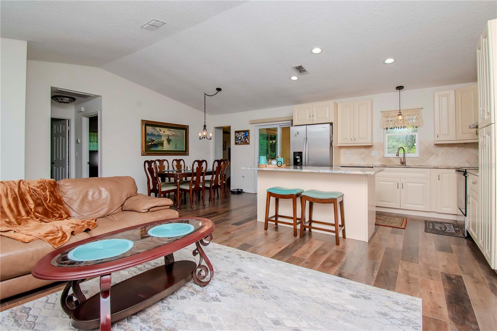 Living room looking at Kitchen