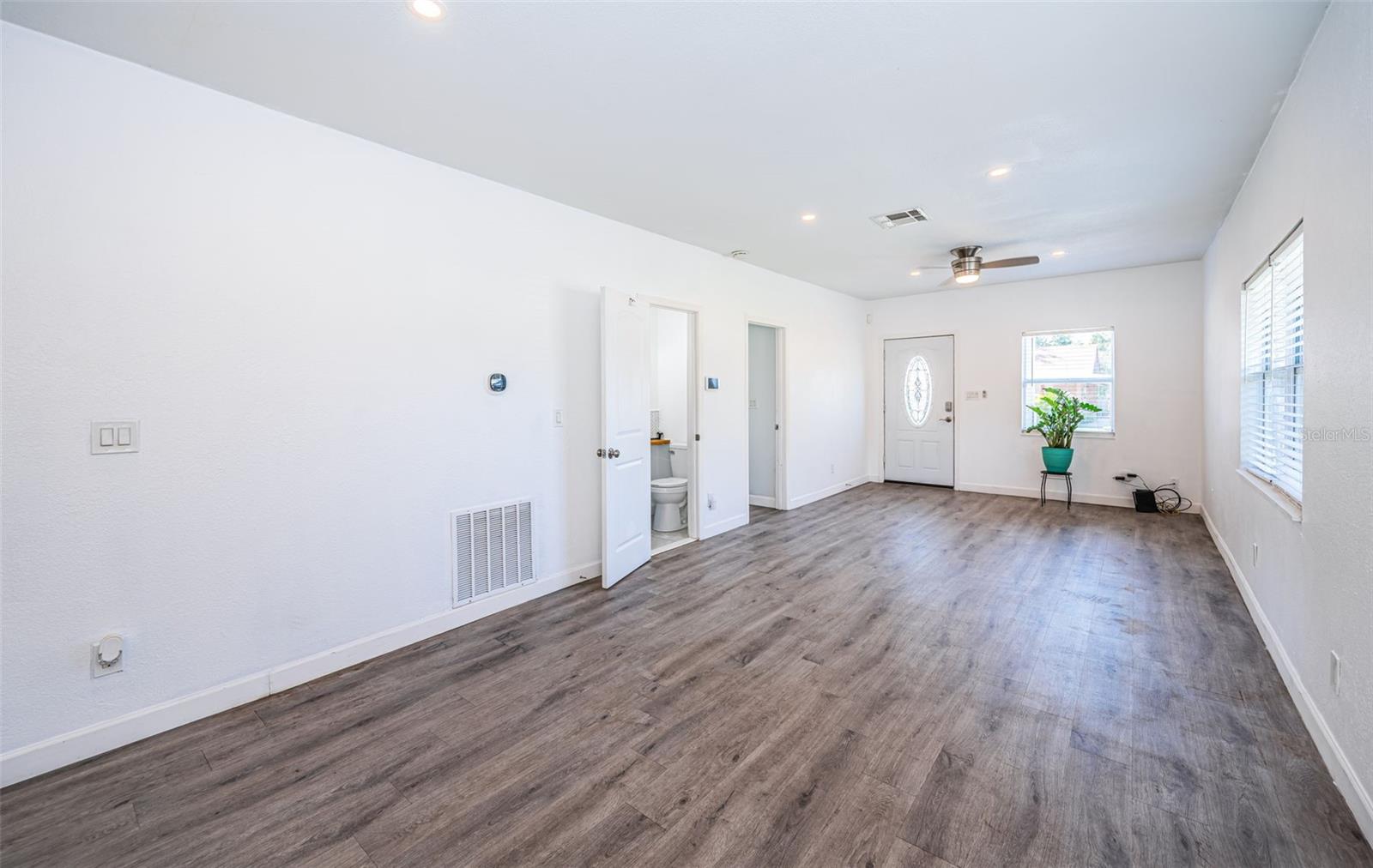 Dining Room/Living Room