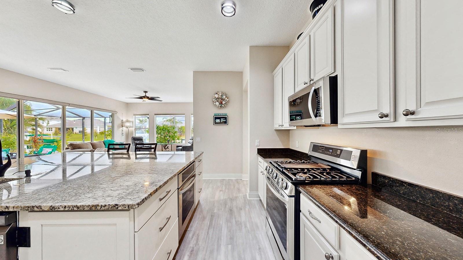 Kitchen island with 2nd oven