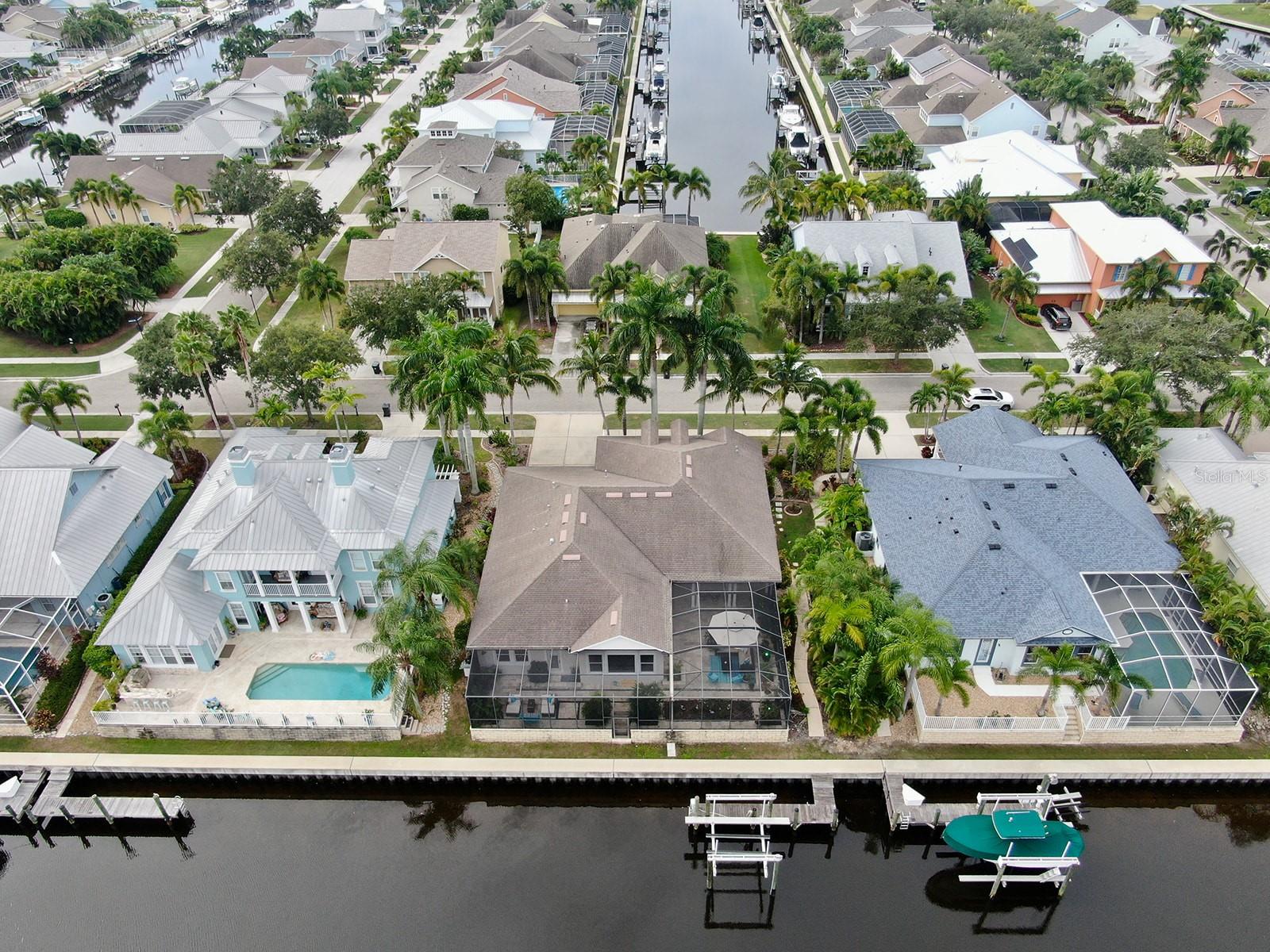 Islebay Canal is Direct to Tampa Bay