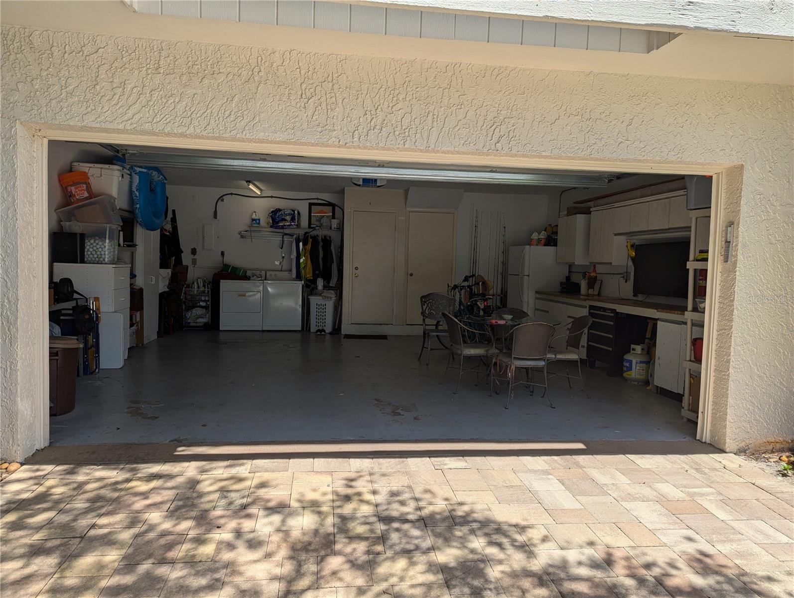 2-Car Garage