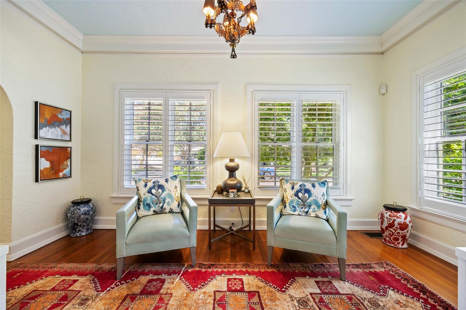 Foyer Entrance seating area