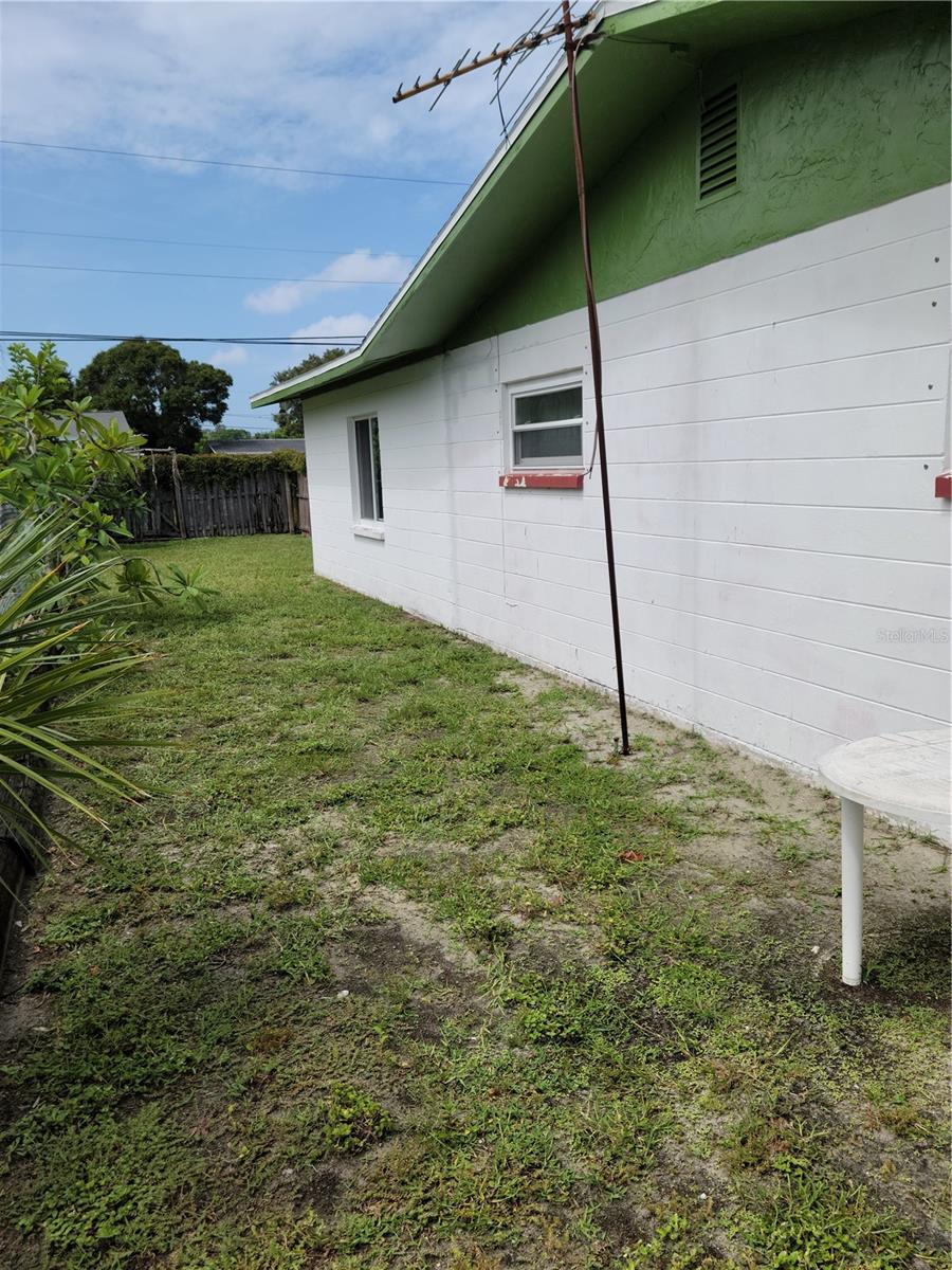 Side view to show the length of the Masters bedroom