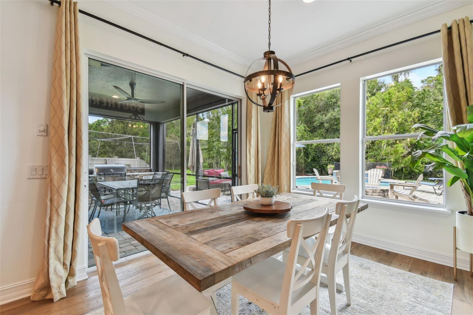 Wonderful casual dining area