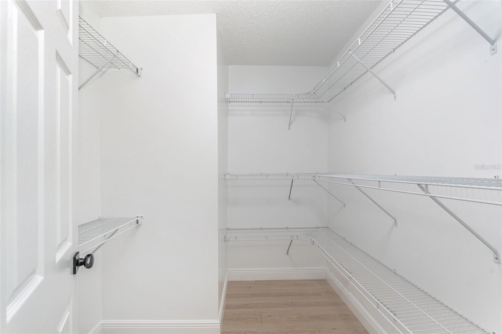 primary walkin closet