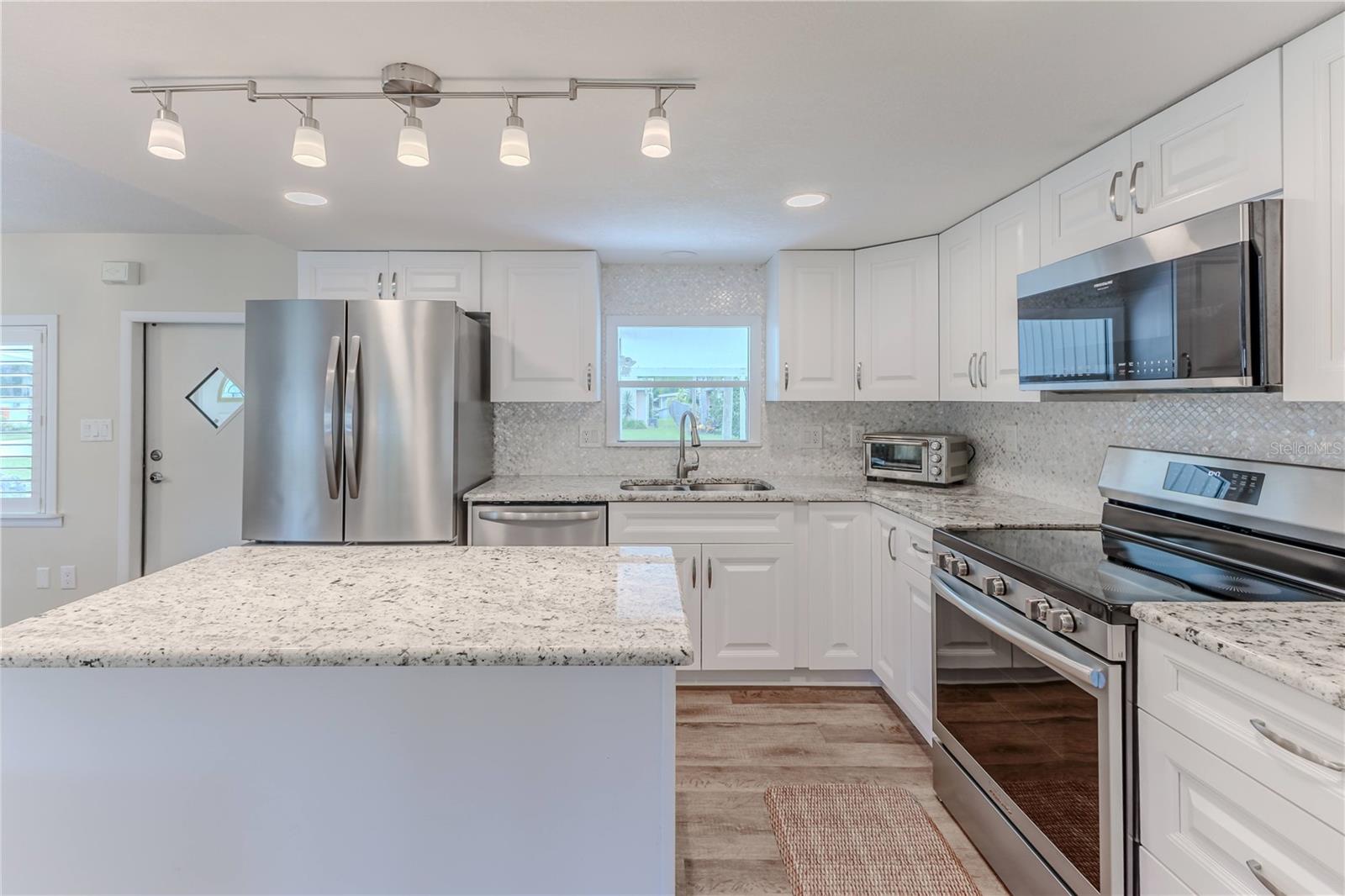 Island Kitchen & Grey & White GRANITE Counters