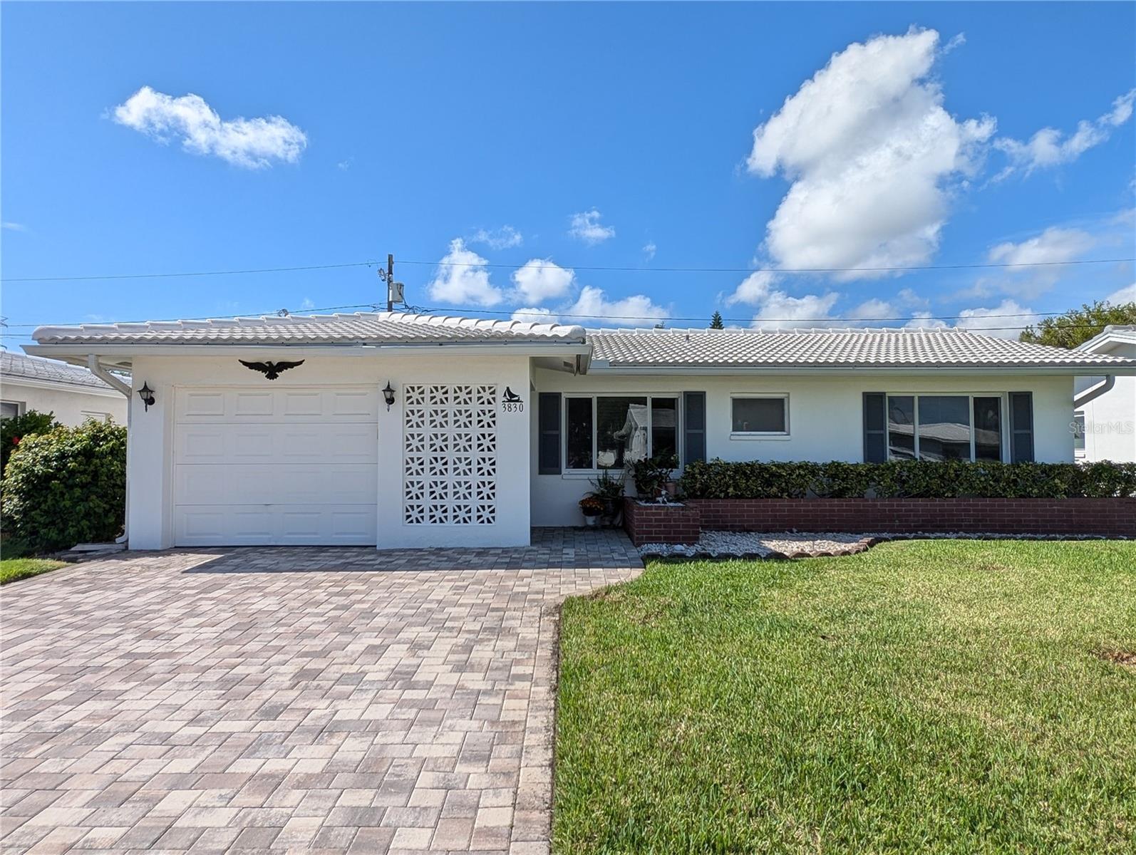 Touch of old-world charm in a tropical paradise. This 2BR/2BA/1CG home is located in the 55+ community of Mainlands of Tamarac...situated in the Heart of Tampa Bay!