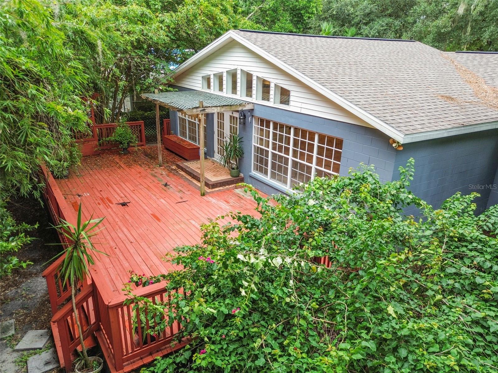 Large Back Deck