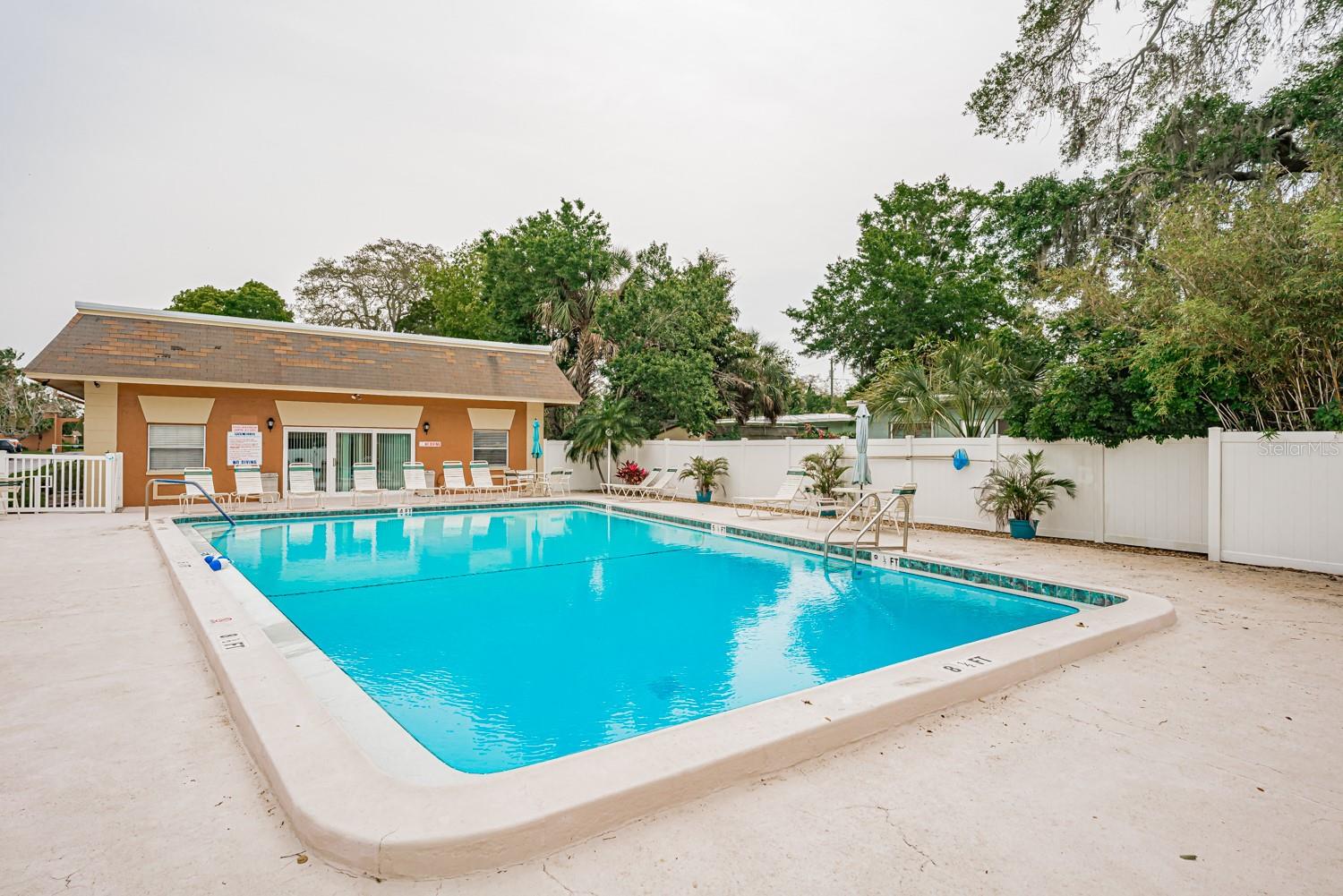 Pool with lots of seating