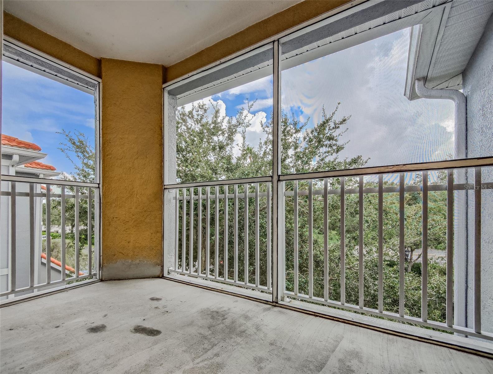 screened patio