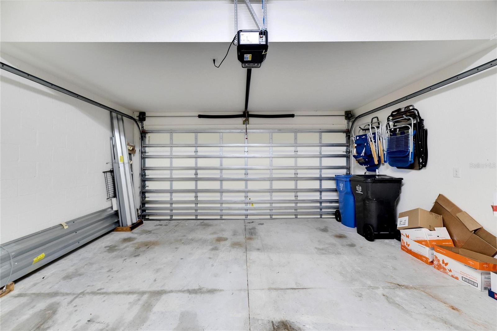 Garage at 12304 Terracina Chase Ct