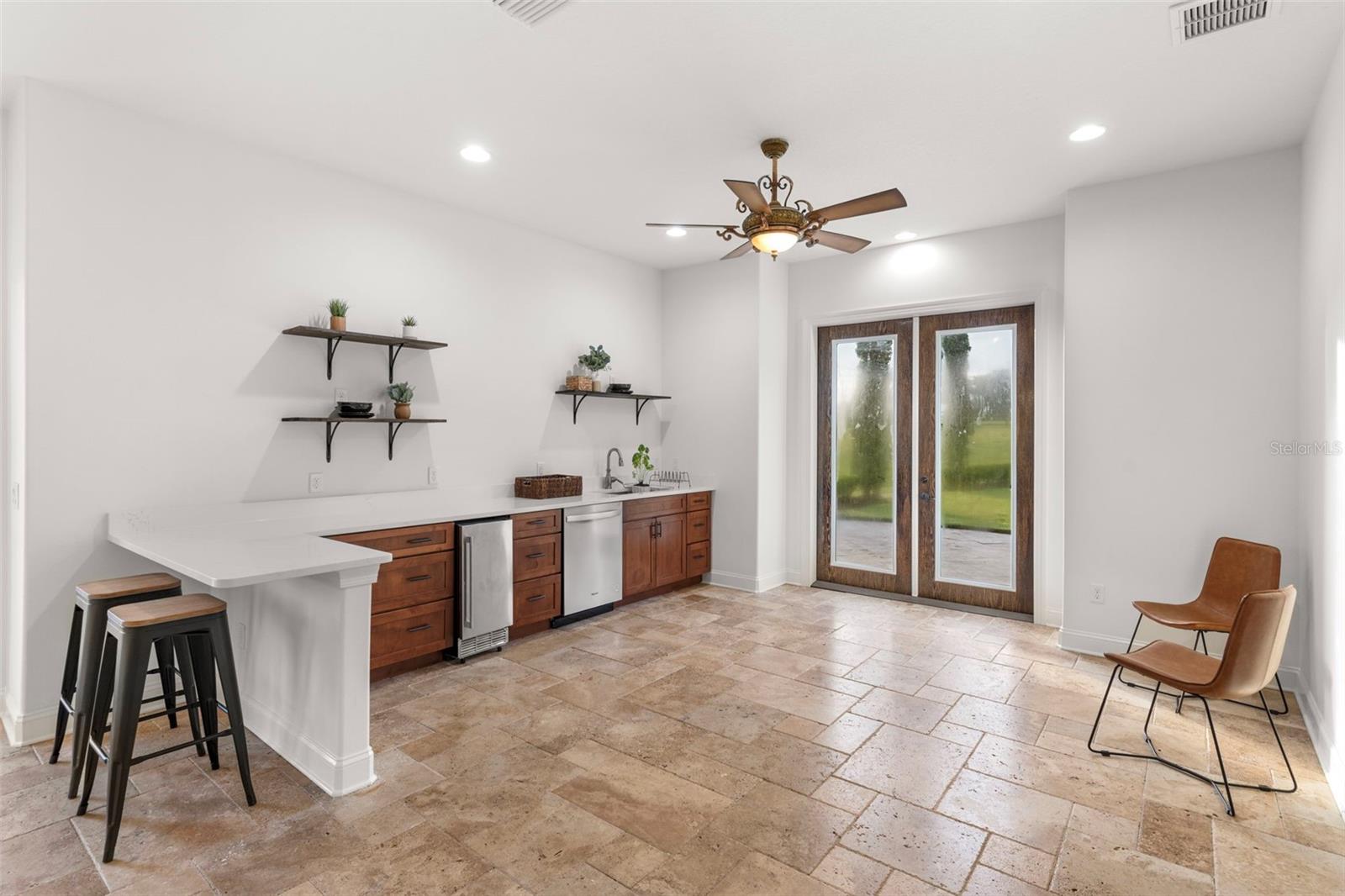 Detached In-Law/Casita Kitchen Downtstairs.