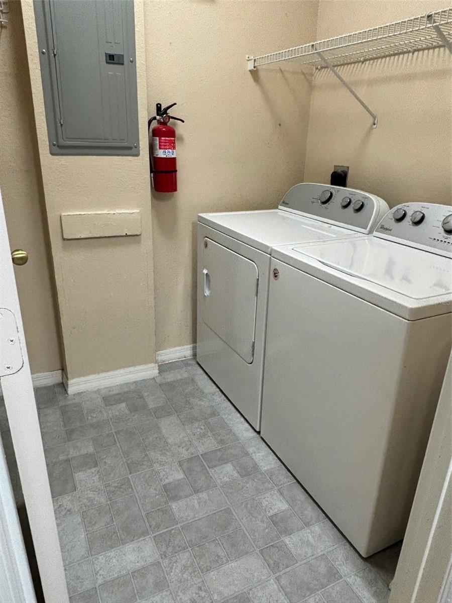 Washer & Dryer included!