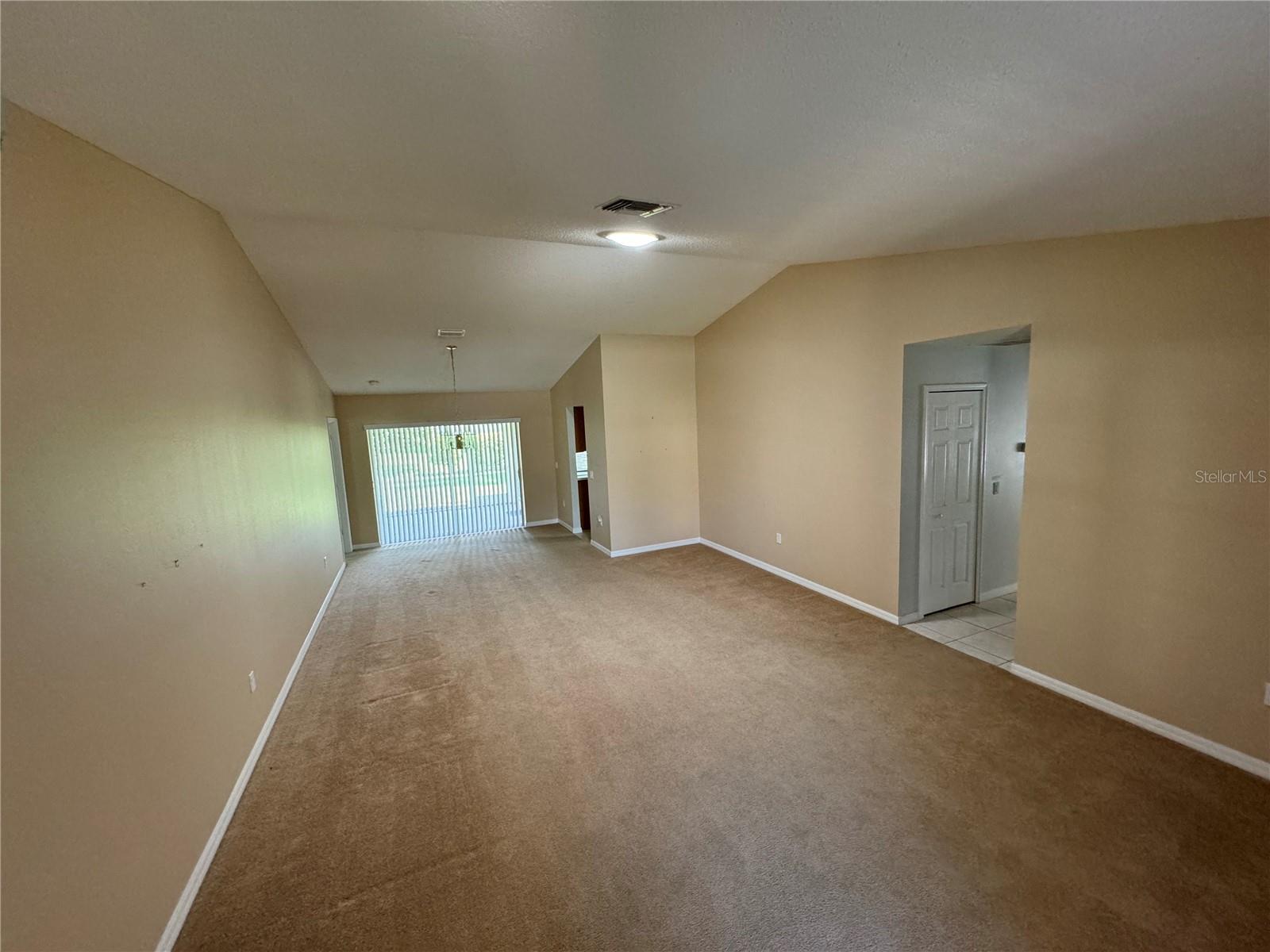 Large open living room?dining room