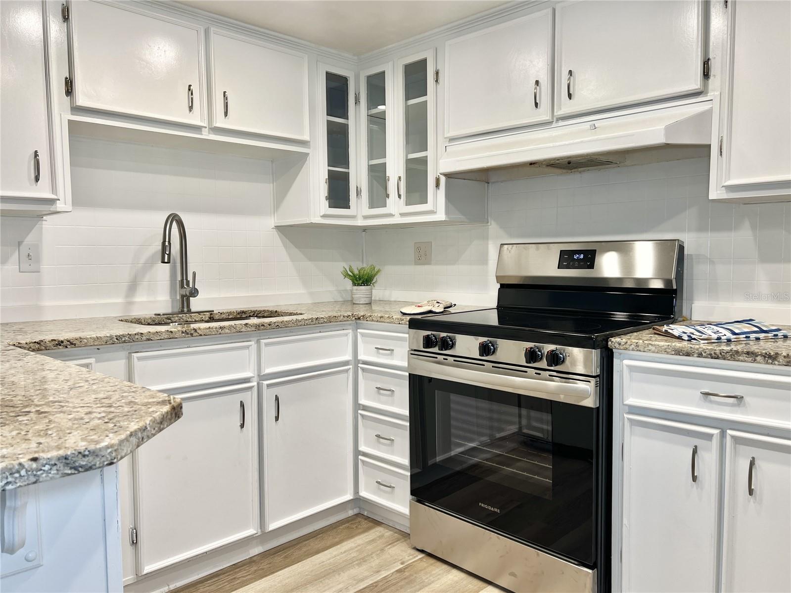 Kitchen - All New Stainless Steel Appliances