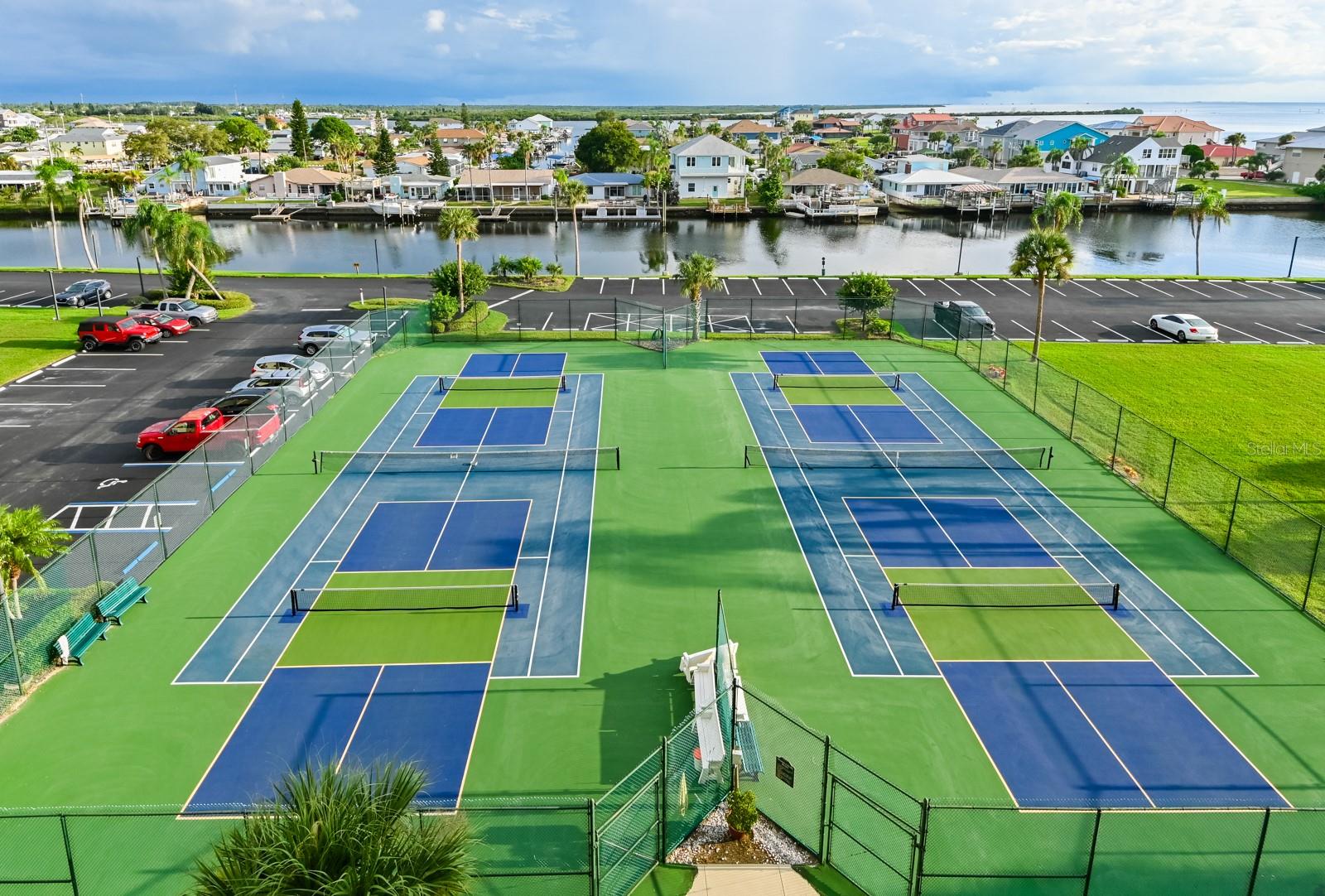 Tennis/Pickleball Courts