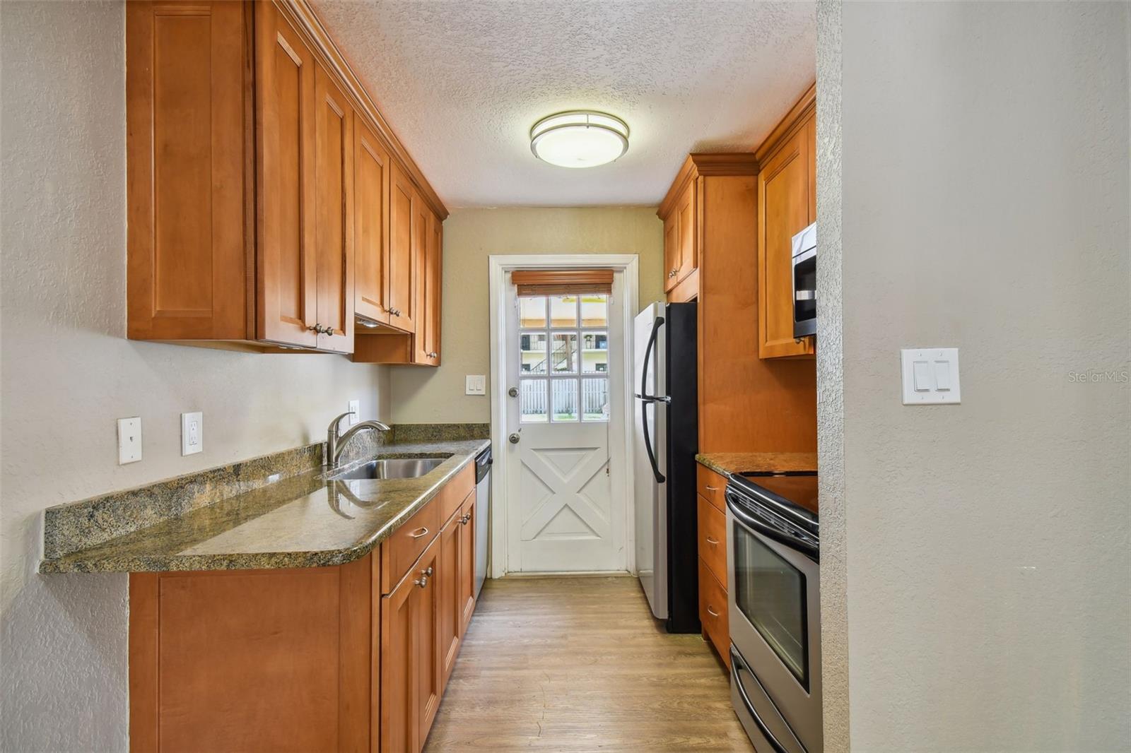 KITCHEN BACK DOOR ENTRY