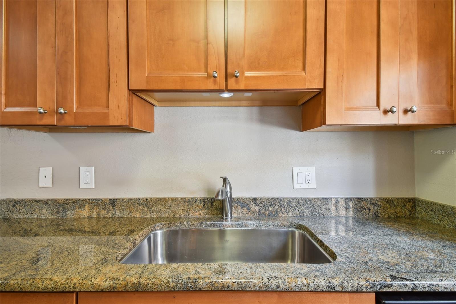 KITCHEN CABINETS SINK AREA GRANITE