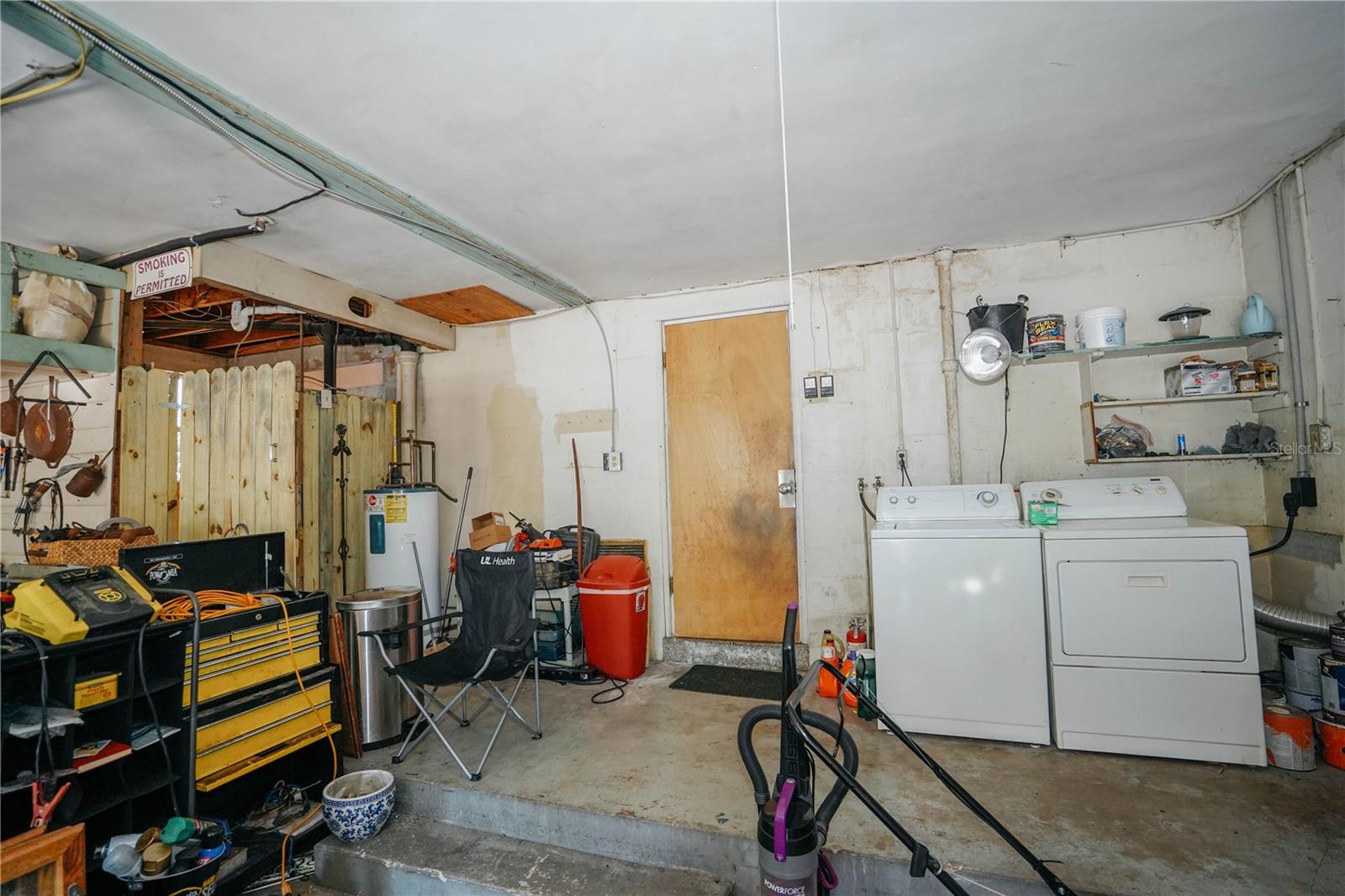 garage/laundry