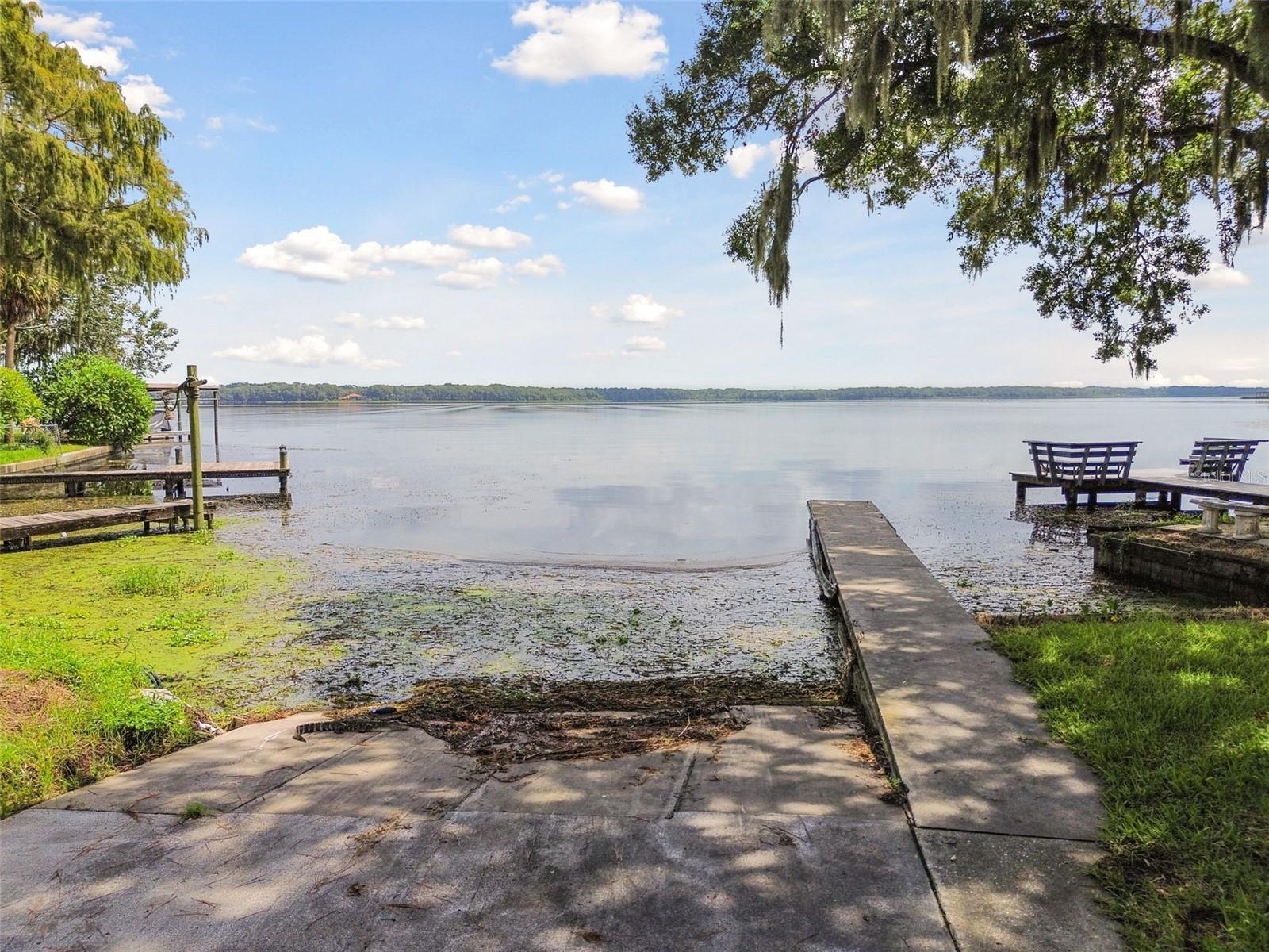 Community boat ramp to Lake Tarpon