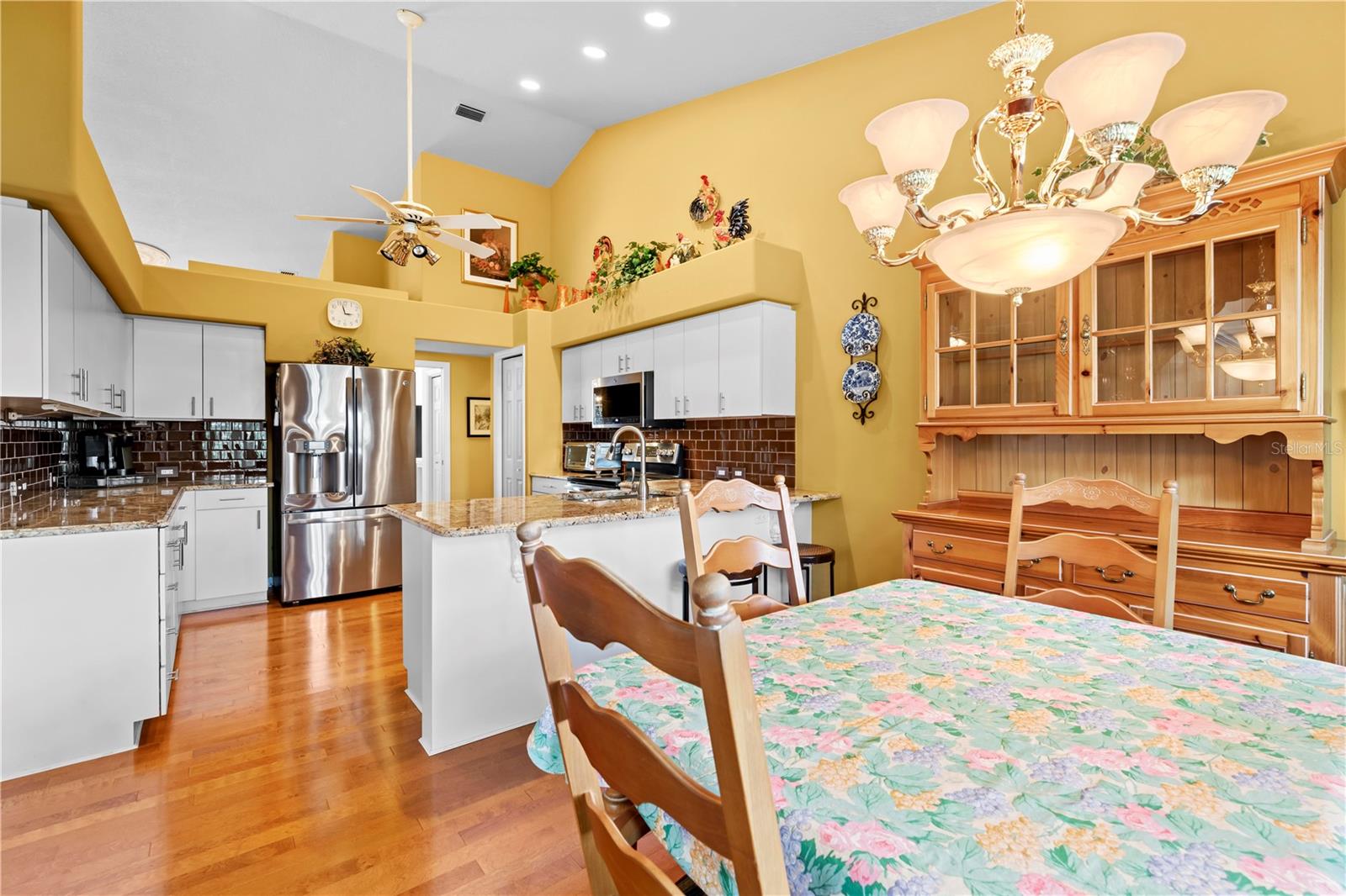 Kitchen Vaulted Ceilings