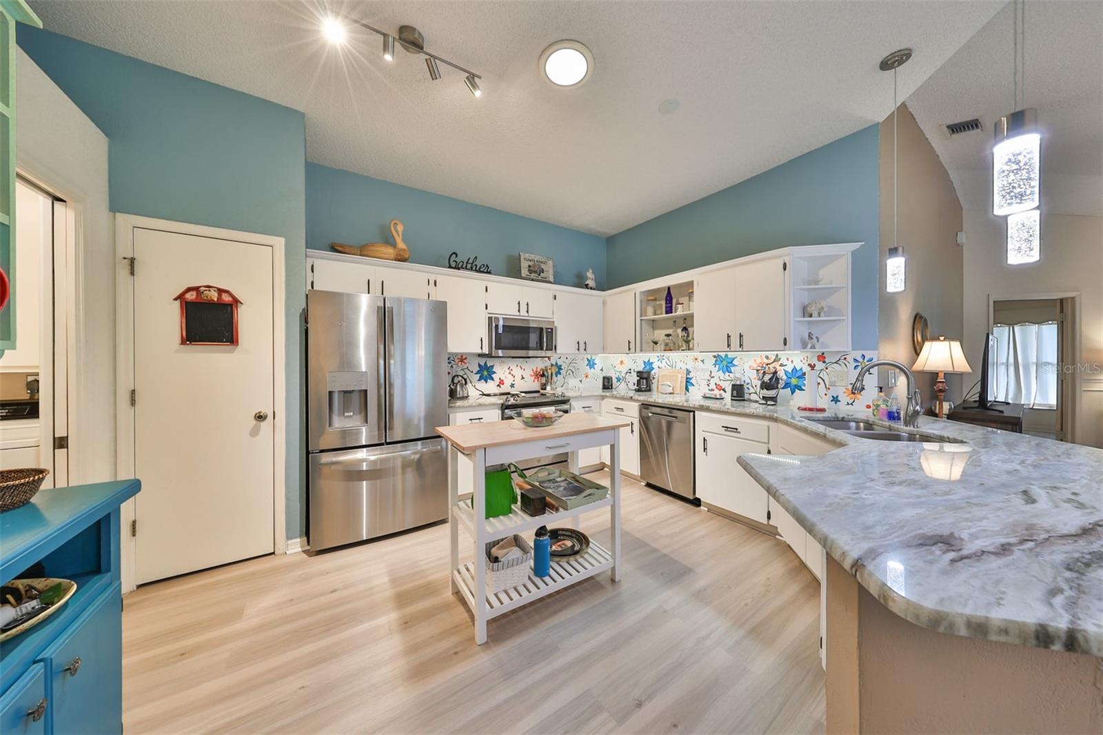 Large Open Kitchen