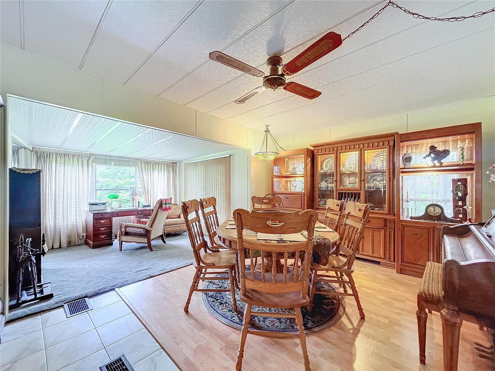 Dining Room/Office Nook