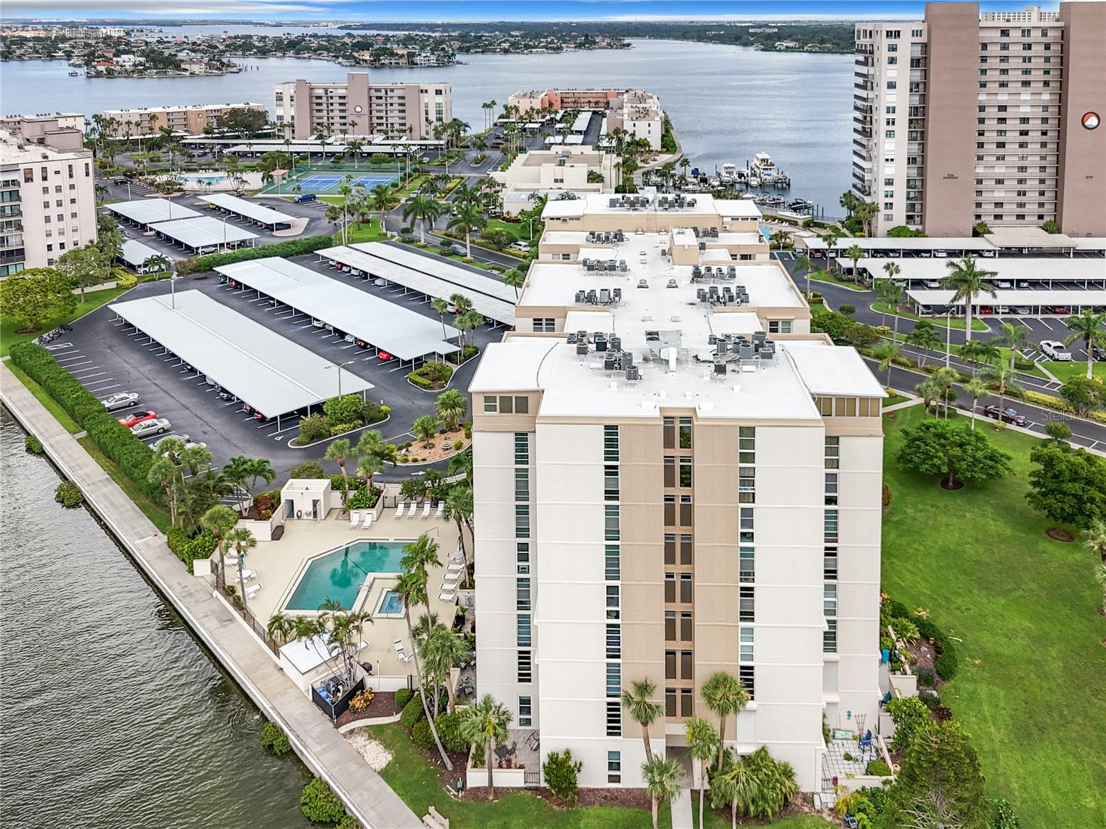 This view offers an aerial view of the pool that is located right next to the Ambassador building.  This is so convenient.