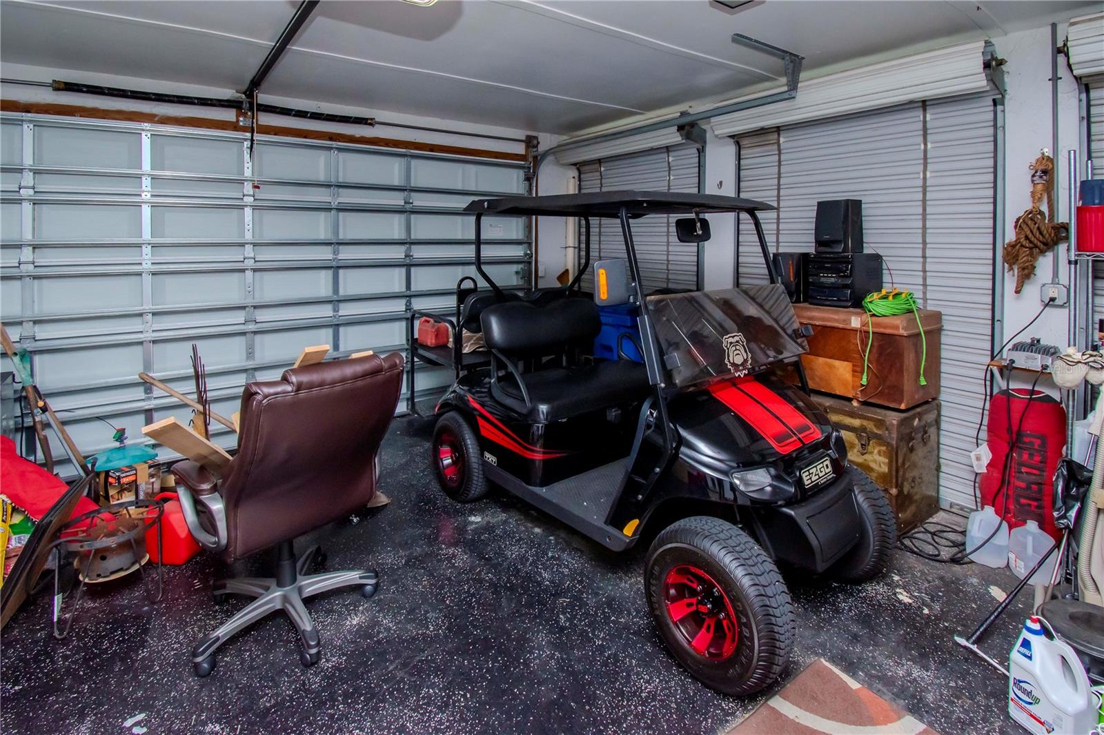 Large garage for storage