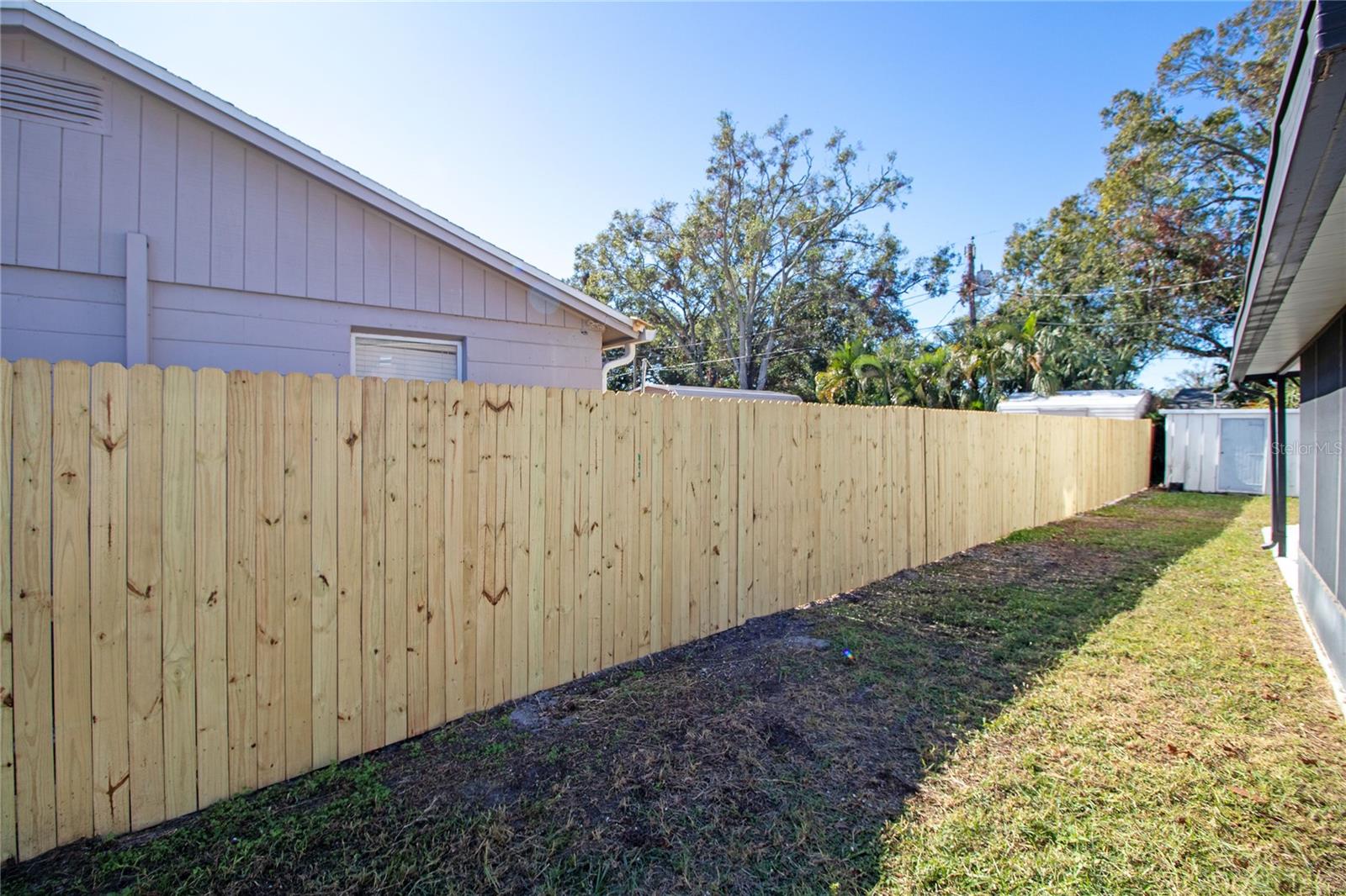 New wood fence