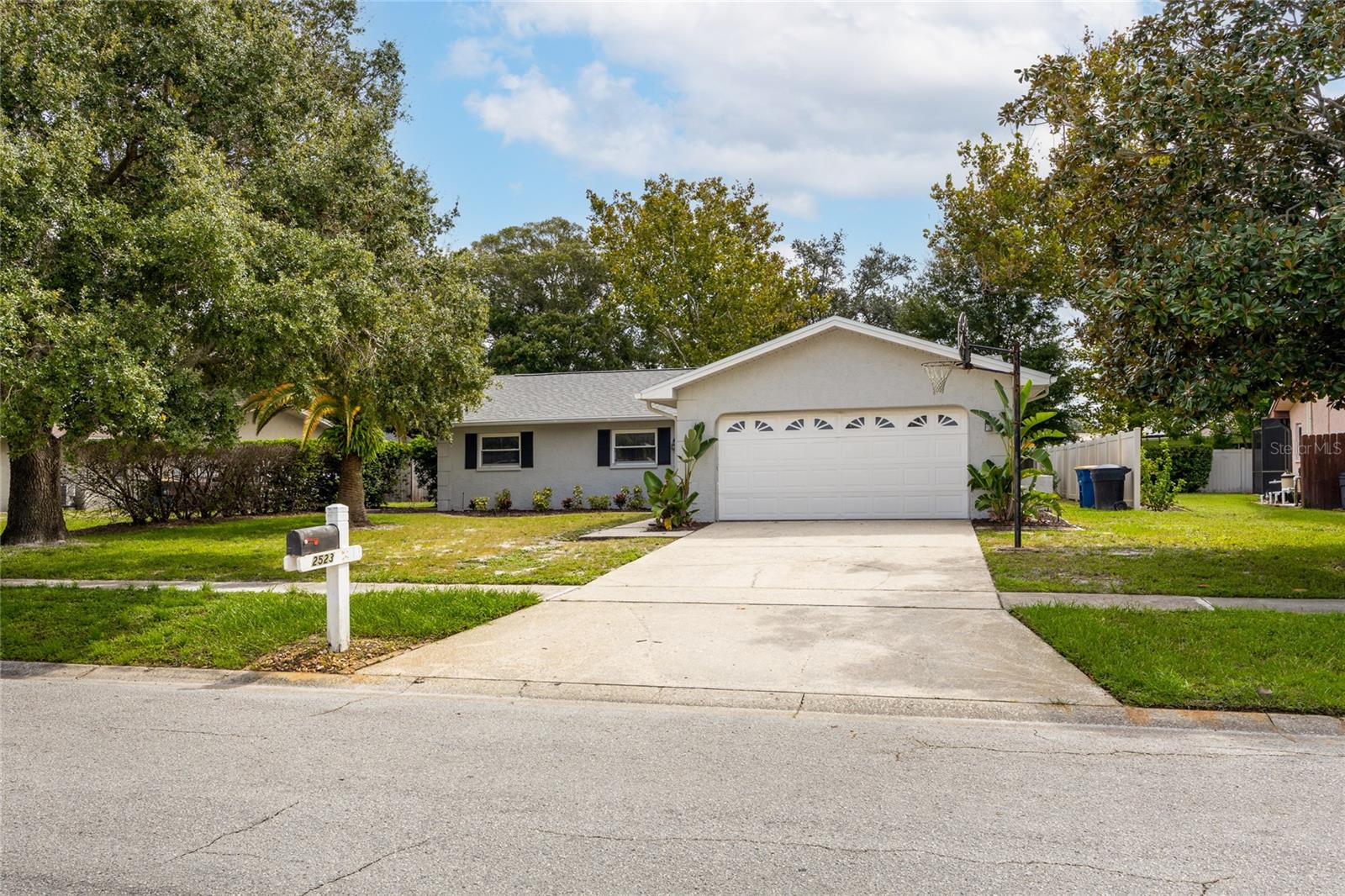 Welcome to this fabulous 3 Bed, 2 Bath 2 Car Garage Countryside area home!