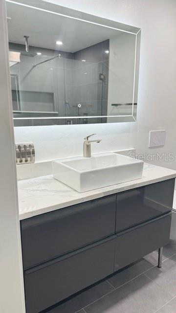 en suite vanity