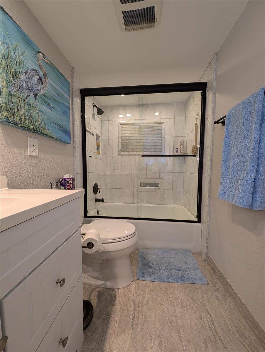 En-suite Bathroom in Primary Bedroom