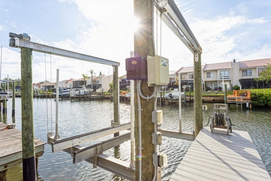 Dock & Boat Lift