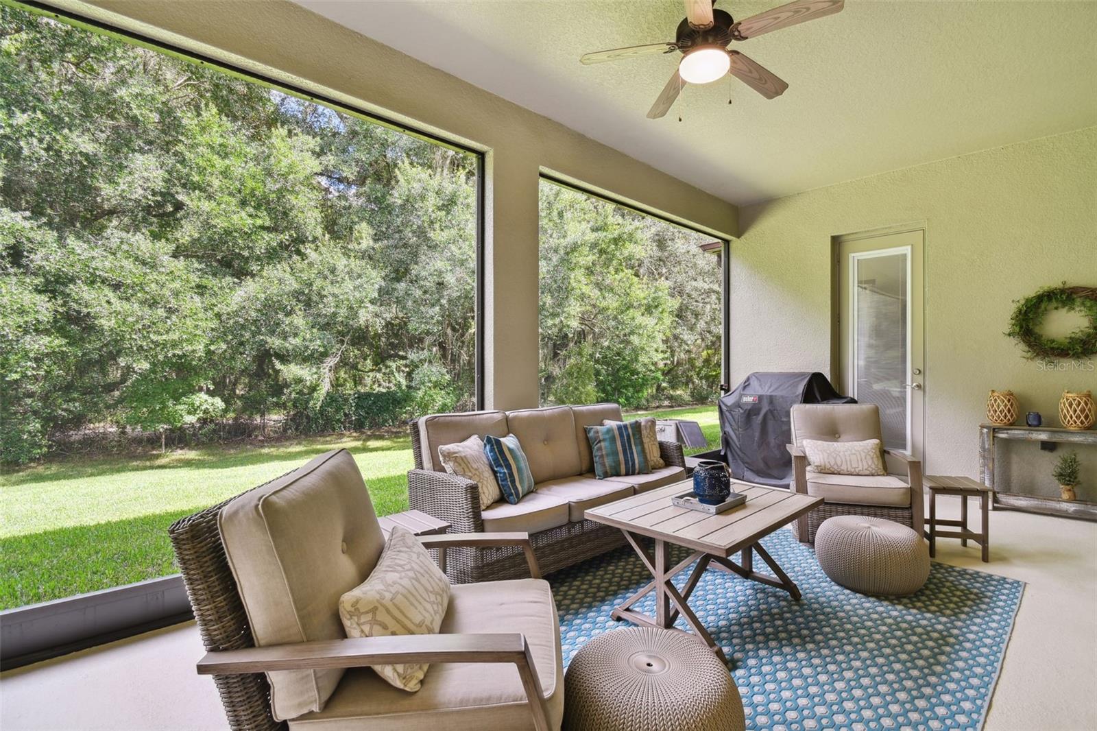 LANAI LIVING AREA