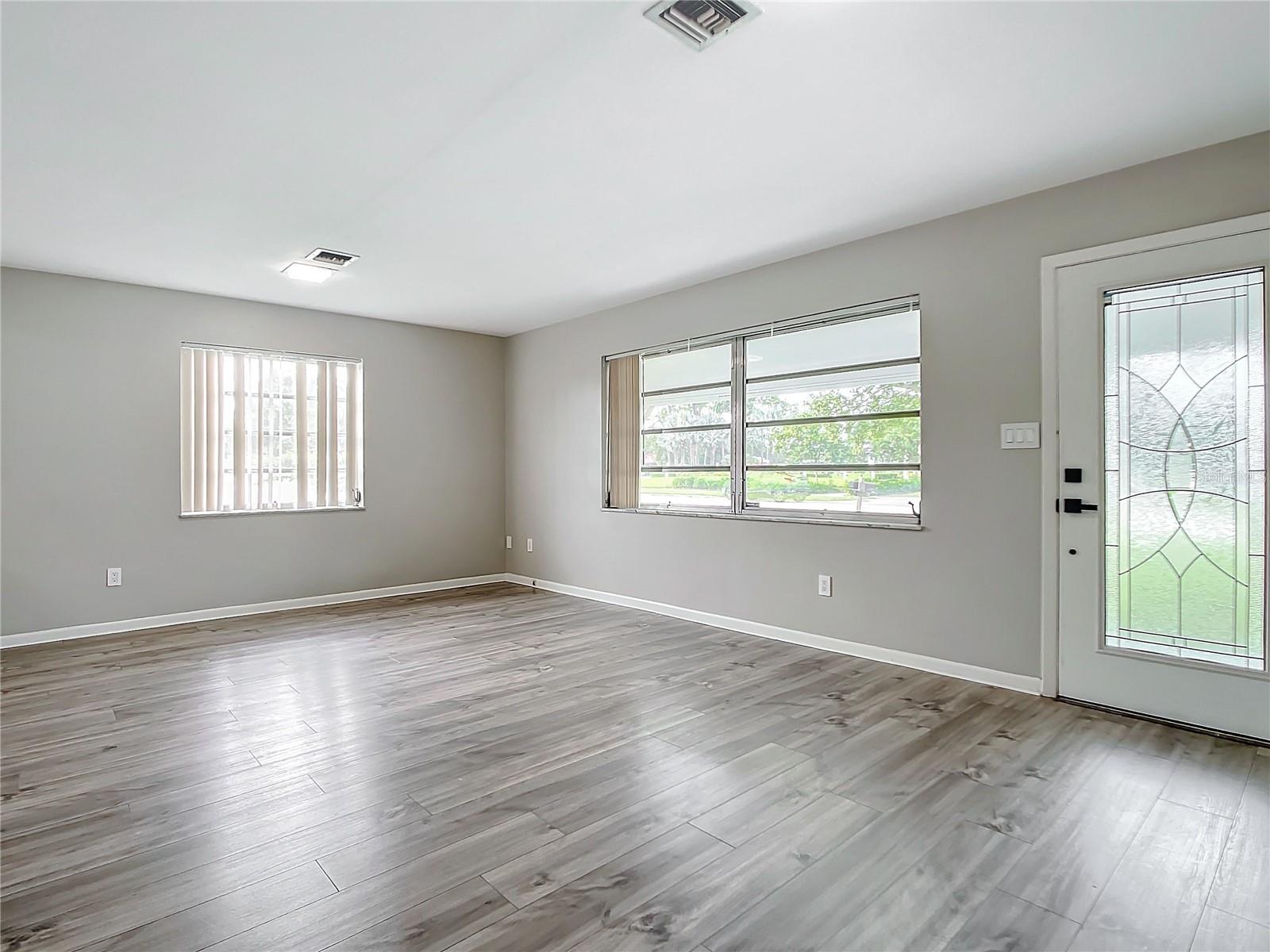 Very spacious living room. New front door.